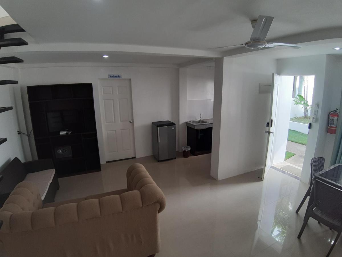 Heartland Hotel Serviced Rooms & Apartments. Panglao Luaran gambar